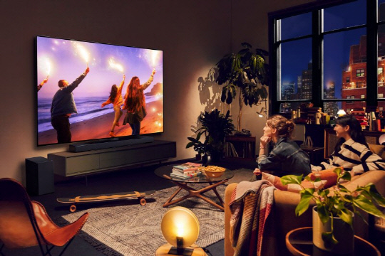 LG, ۷ι `OLED TV`  12  1 